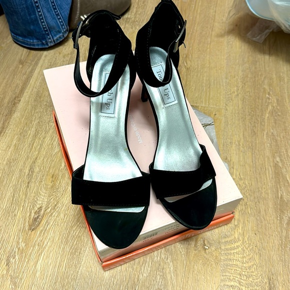 Brand new touch up heels black size 7, 7.5, 8, 8.5, 9, and 10 available. - Picture 1 of 8
